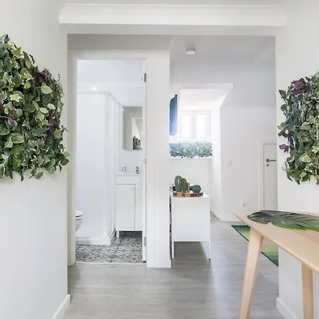 Casa Com Alma Portuguesa @ Bairro Alto Ii